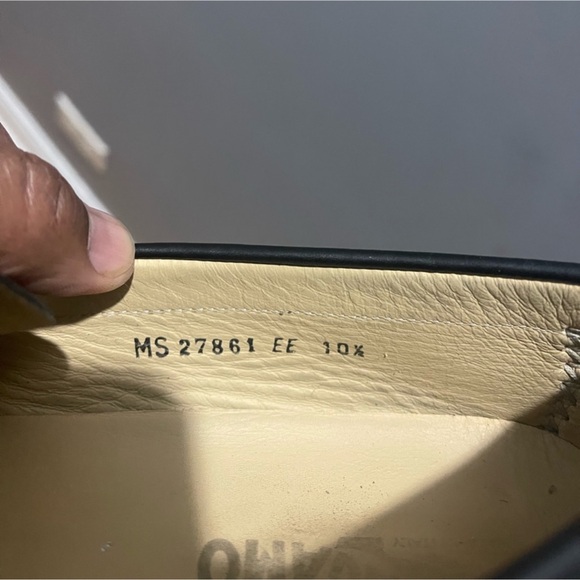 Salvatore Ferragamo Driving loafers shoes with Gancini detail Blk Sz 10.5 EE - Picture 9 of 9